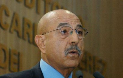 Omar Aktouf : ”Les Algériens réclament l’éradication du système qui sévit depuis l’indépendance”