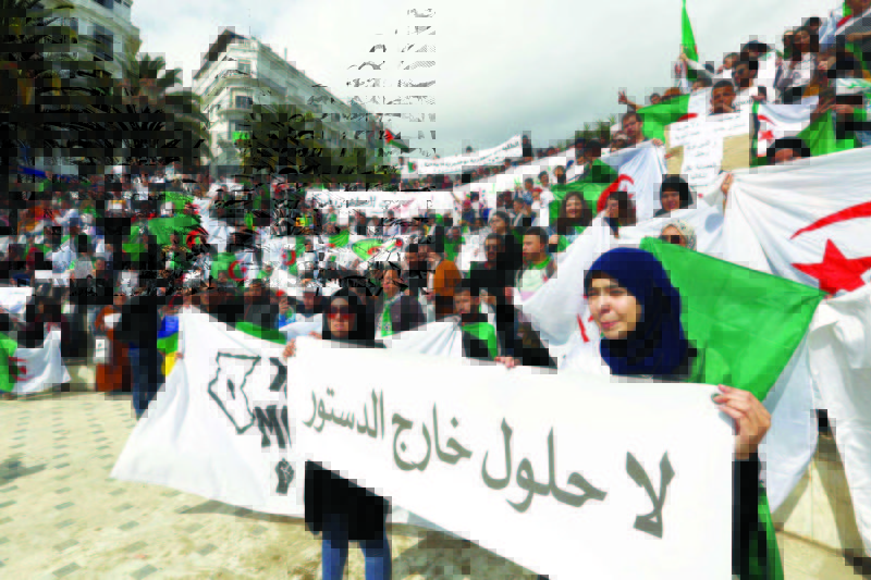 Algérie / La rue refuse «la solution article 102 de la Constitution»