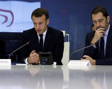 Le président français sous la pression de la rue et de l’opposition