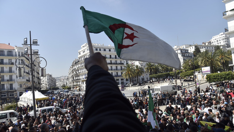 Algérie / Démission de Bouteflika : le peuple algérien se réapproprie son histoire