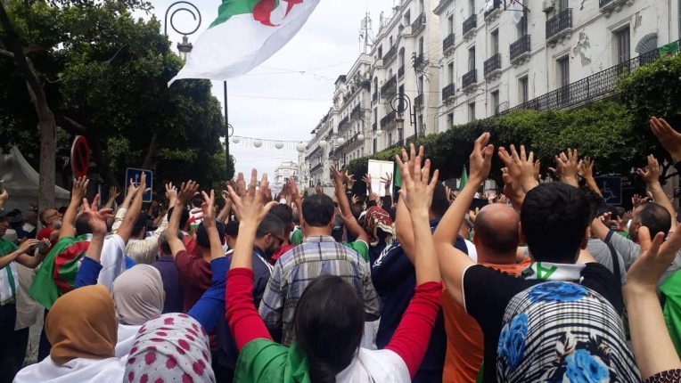 Algérie / Une nouvelle défaite pour le régime