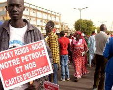 Les Sénégalais adoptent les «vendredis algériens» pour faire chuter le président