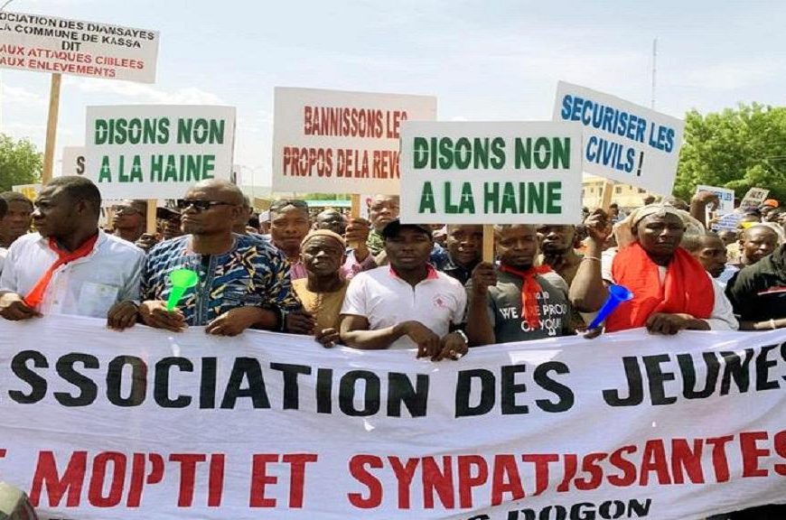 Mali / manifestation à Bamako pour dire « stop » aux massacres