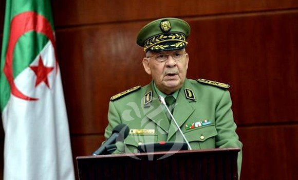 Algérie / Gaïd Salah relève les efforts « soutenus » de l’ANP pour faire sortir l’Algérie de sa crise