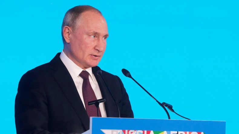 Poutine : «Le terrorisme, le piratage et le printemps arabe empêchent le développement» de l’Afrique