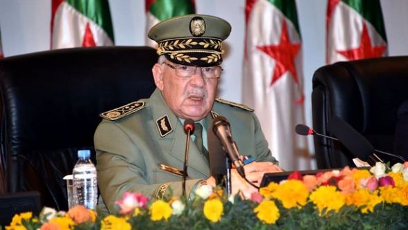 Algérie / Ahmed Gaïd Salah dit non à l’ingérence étrangère