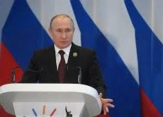 Vladimir Poutine s’adresse à la presse au sommet des BRICS au Brésil