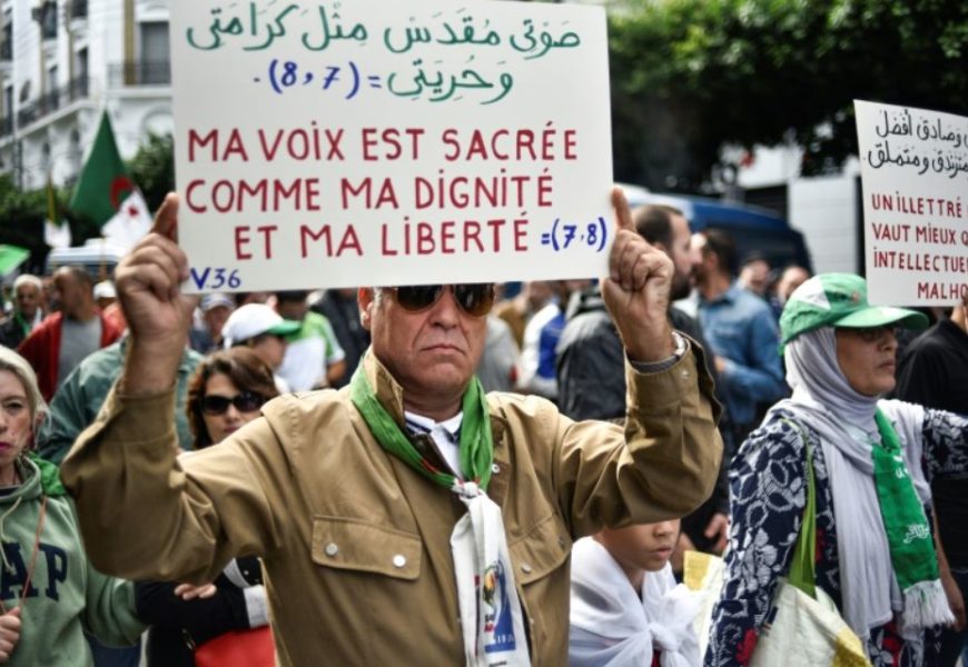 Algérie / Des élections présidentielles «transparentes» pour la perpétuation d’un système de gouvernance opaque ?