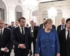 Pour Merkel, Poutine est le «vainqueur» du sommet Normandie à Paris