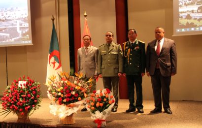 Les 75 ans de l’Armée populaire du Vietnam célébrés en Algérie (présentation du livre blanc)