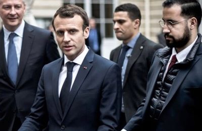 La classe politique française et les violations de la Constitution