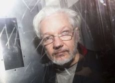 Pétition massive pour libérer Julian Assange déposée au parlement australien aujourd’hui