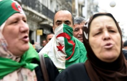 En Algérie, le « Hirak » forcé de muter face au coronavirus
