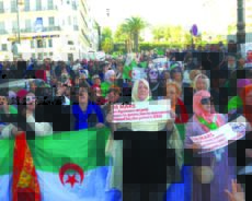 Algérie / La voix des femmes révoltées enflamme la capitale : «Il n’y a pas de festivités, il y a des manifs !»