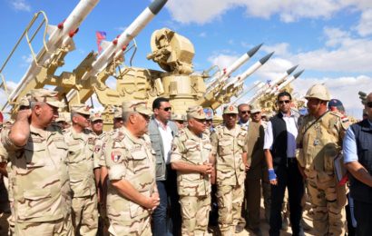 Des soldats réguliers égyptiens à Tobrouk ou la preuve que L’Égypte est impliquée militairement en Libye aux côtés des forces de Khélifa Haftar, l’homme fort de la Cyrénaïque qui veut occuper par la force l’ensemble de la Libye