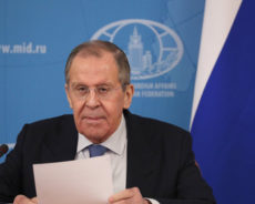 Conflit en Ukraine : les ententes conclues à Paris toujours pas appliquées, regrette Lavrov