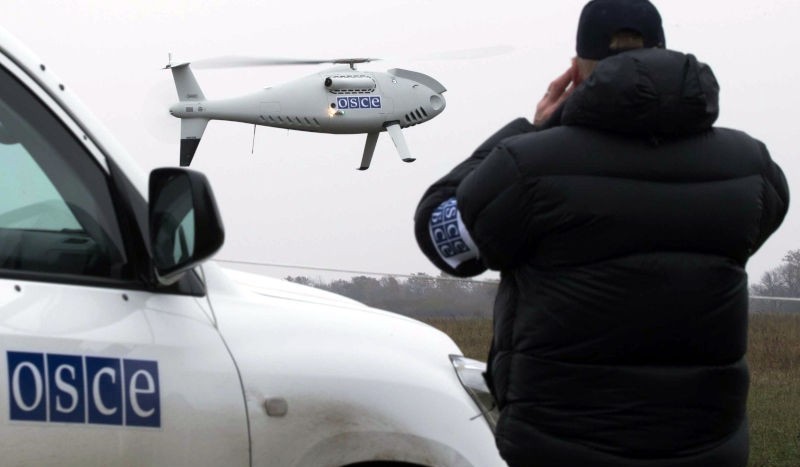 RP Donbass – L’Armée Ukrainienne tire sur des caméras et un drone de l’OSCE