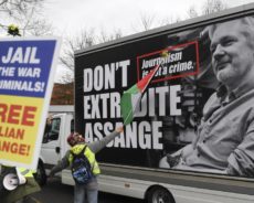 Extradition d’Assange : une nouvelle inculpation élargit les chefs d’accusation
