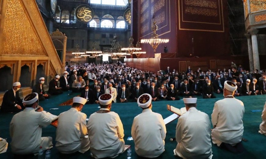La transformation de Sainte-Sophie en mosquée, une provocation du gouvernement turc?