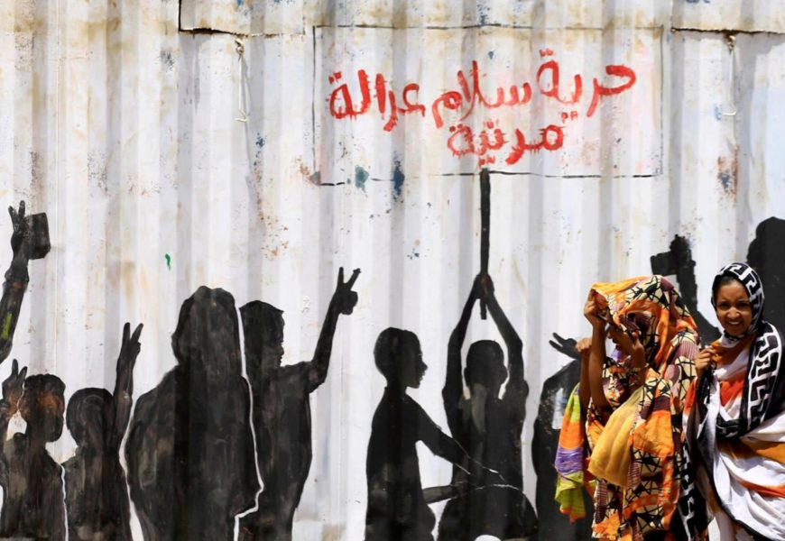 Le Soudan abandonne les lois sociales islamiques dans un mouvement historique suscitant joie et fureur