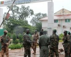 Alger réagit au coup d’État qui a renversé le Président malien
