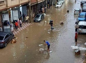 Les inondations en Algérie suscitent colère et dérision