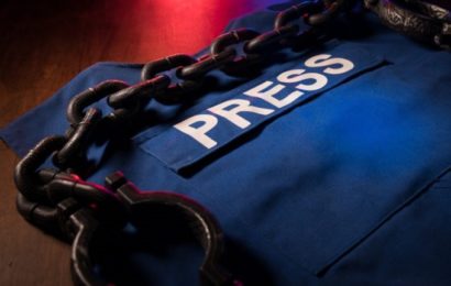 France / Les journalistes : obéissants, ou traités comme des « délinquants ? »