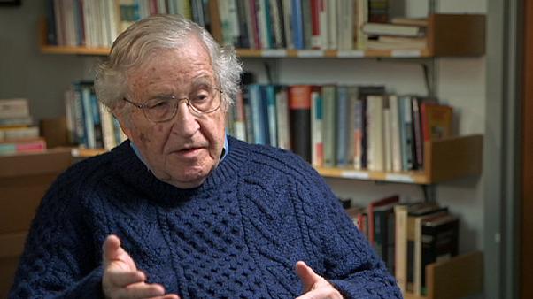 Noam Chomsky : Le monde se trouve à l’instant le plus dangereux de l’histoire de l’humanité