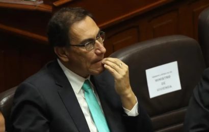 Le président du Pérou est destitué par le Parlement