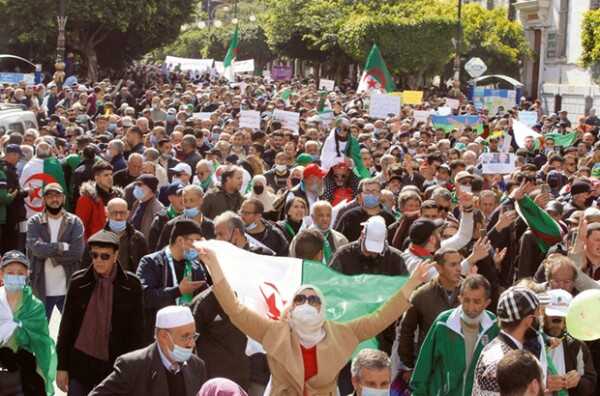 Algérie / MALAISE SOCIAL ET CRISE MULTIDIMENSIONNELLE : QUELLES ALTERNATIVES ?