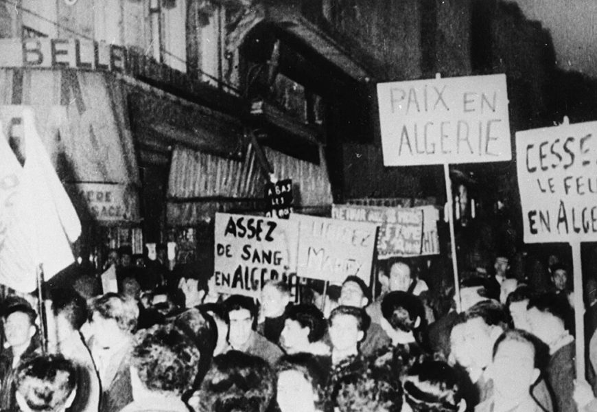 La France va ouvrir « avec 15 ans d’avance » ses archives sur la guerre d’Algérie
