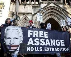 Le sort de Julian Assange est entre les mains du gouvernement britannique… pour l’instant