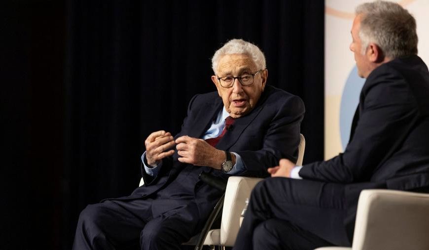 Henry Kissinger : « Nous entrons dans une ère totalement nouvelle. »