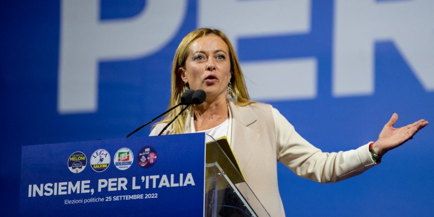 Italie : le parti Frères d’Italie remporte les législatives,et Giorgia Meloni, future présidente du Conseil italien