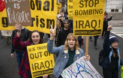 Noam Chomsky : « 20 ans après le début de la guerre en Irak, les États-Unis continuent de bafouer le droit international »