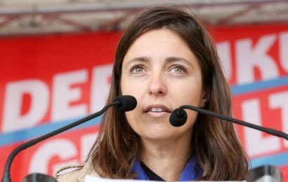 France / Cadre, écologiste, féministe : qui est Sophie Binet, la nouvelle secrétaire générale de la CGT ?