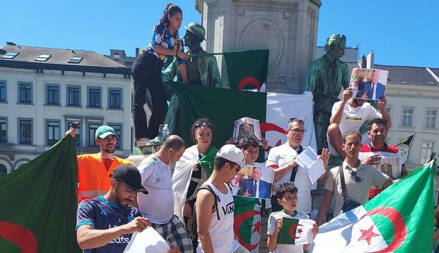 Des Algériens organisent un sit-in à Bruxelles à la veille de la Fête de l’indépendance
