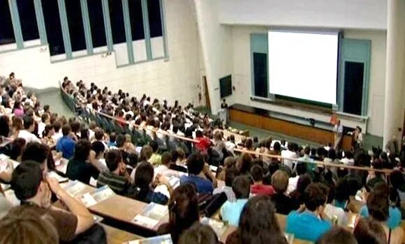 Algérie / L’enseignement en anglais en première année à l’université : les non-dits et les véritables enjeux
