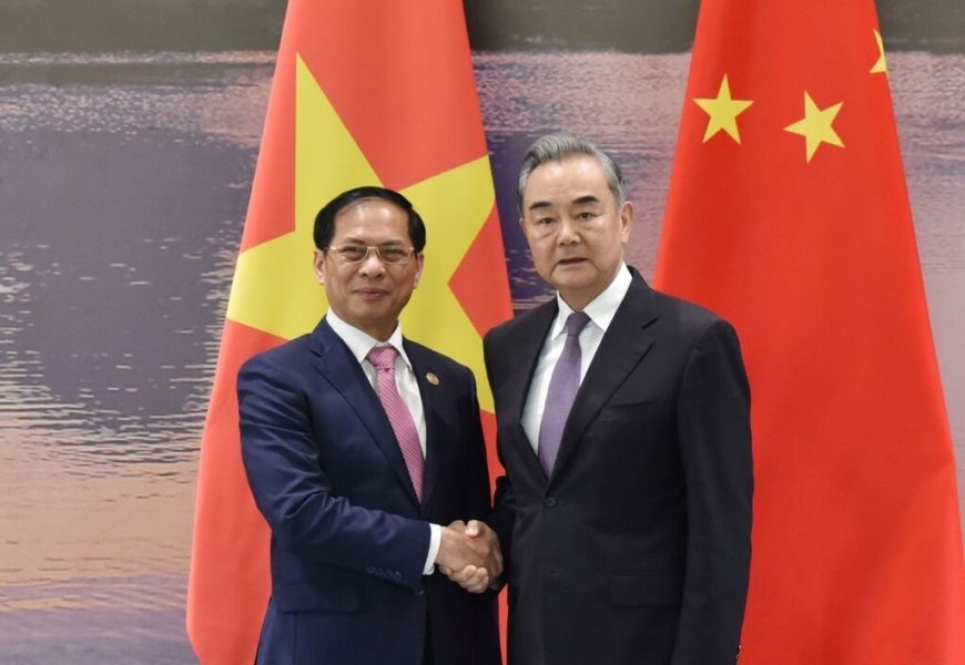 Vietnam – Chine : entretien entre les deux ministres des Affaires étrangères