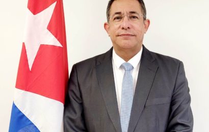 Son Excellence Mr. Otto Vaillant Frías, Ambassadeur de Cuba en France : « Cuba et l’Algérie sont unies par une histoire commune de lutte pour l’indépendance, la dignité et la justice sociale » Son Excellence Mr. Otto Vaillant Frías, Ambassadeur de Cuba en France : « Cuba et l’Algérie sont unies par une histoire commune de lutte pour l’indépendance, la dignité et la justice sociale »