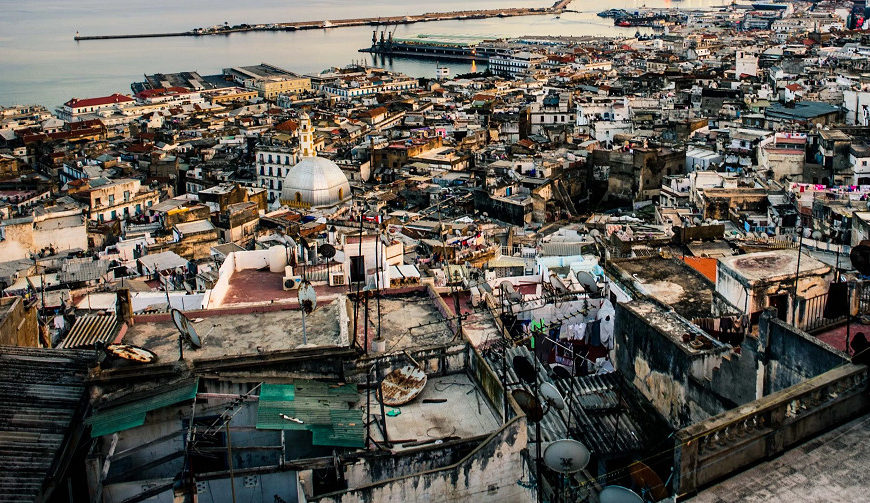 Alger avant et après 1830 : les témoins étrangers et la fabrication du désert
