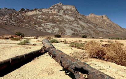 Le Sahara irradié : essais nucléaires français, napalm et héritages de guerre en Algérie Le Sahara irradié : essais nucléaires français, napalm et héritages de guerre en Algérie