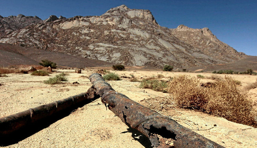 Le Sahara irradié : essais nucléaires français, napalm et héritages de guerre en Algérie Le Sahara irradié : essais nucléaires français, napalm et héritages de guerre en Algérie