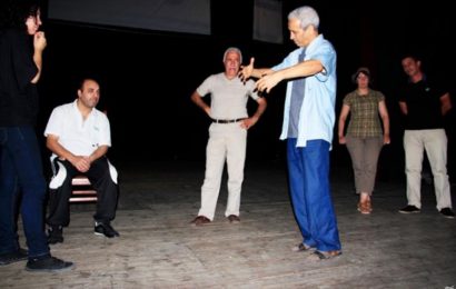 Pour une nouvelle histoire du théâtre algérien Pour une nouvelle histoire du théâtre algérien