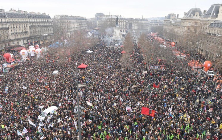 Causes et conséquences des manifestations de masse en France : crise systémique de l’éducation et perspectives politiques Causes et conséquences des manifestations de masse en France : crise systémique de l’éducation et perspectives politiques